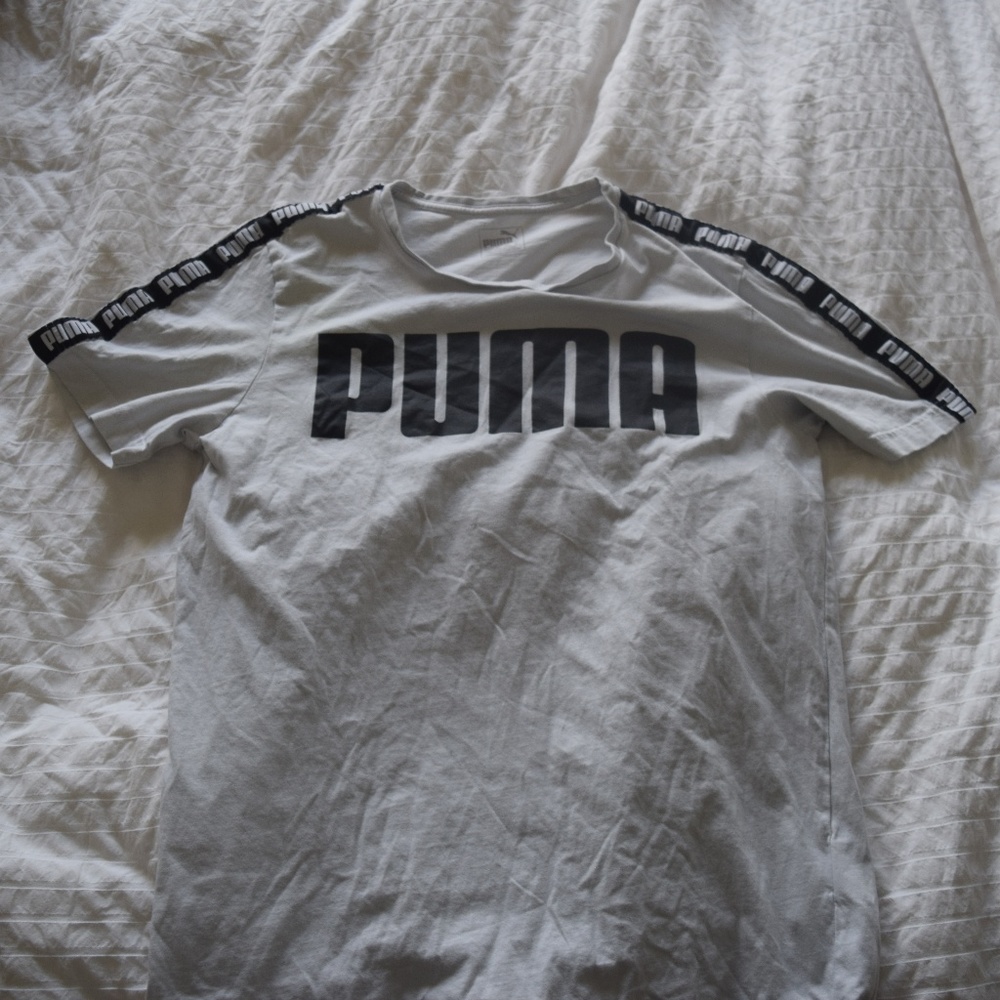 Matching Puma T-Shirt and Sweatpants both size M